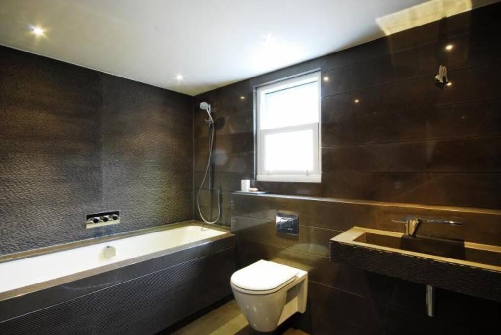Quintessential Town House Close To Central London Luaran gambar